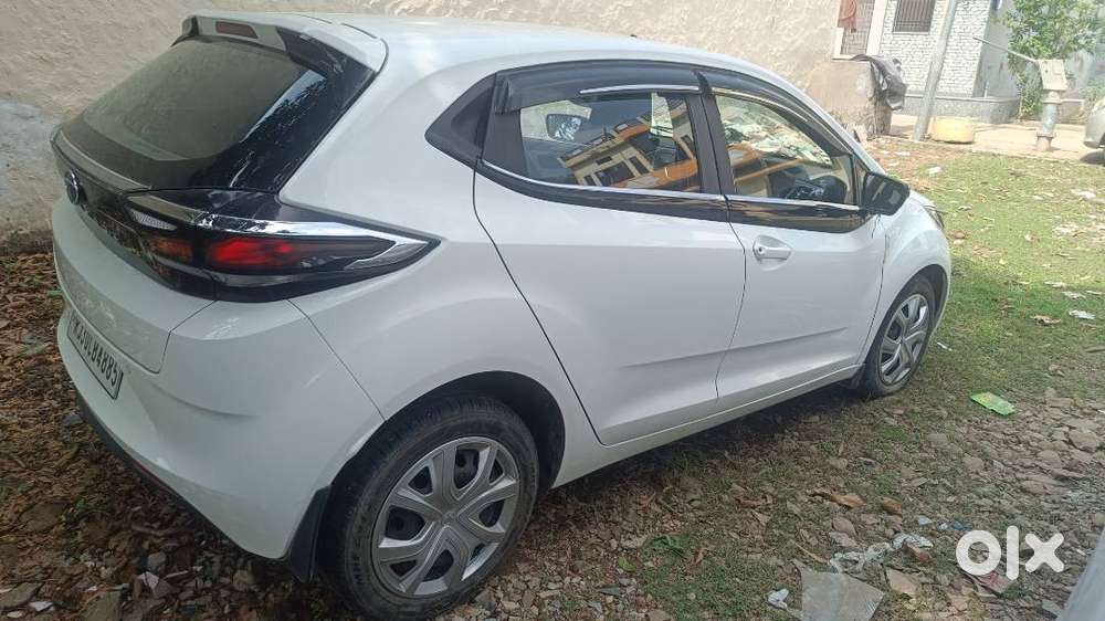 Tata Altroz 2022 Petrol Well Maintained