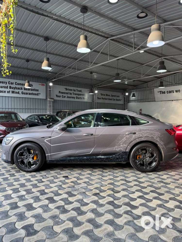 Audi E-tron 55, 2023, Electric