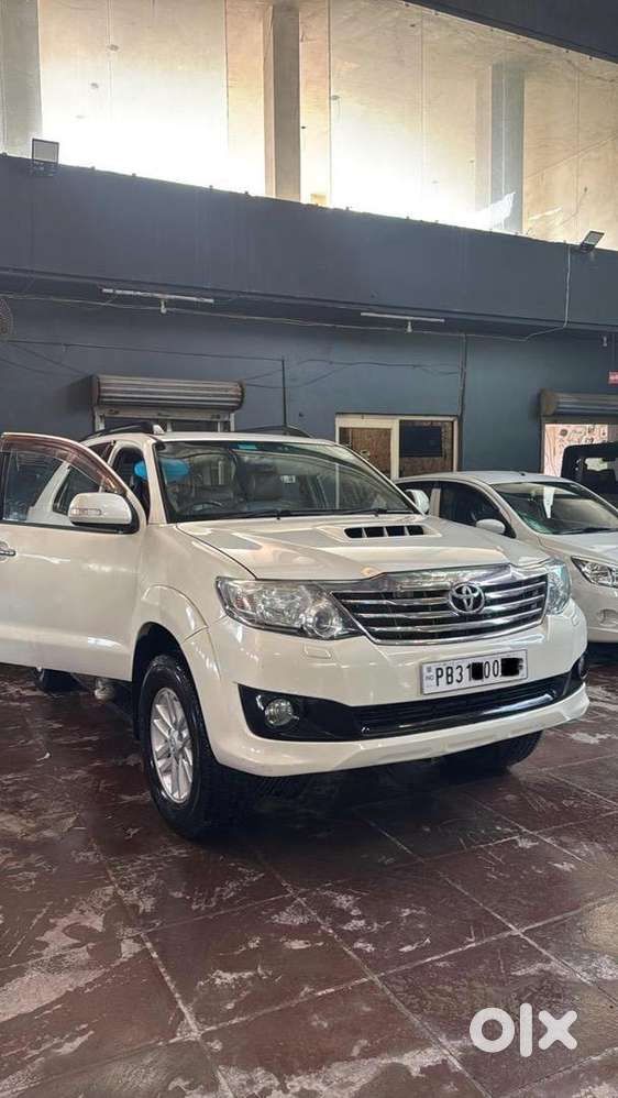 Toyota Fortuner 2013 Diesel Well Maintained