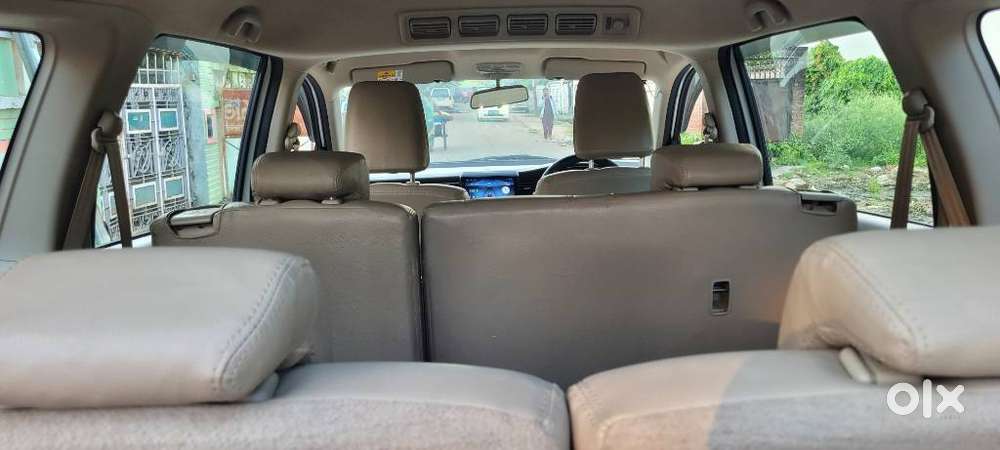 Maruti Suzuki Ertiga Vxi (o) Cng, 2023, Cng & Hybrids