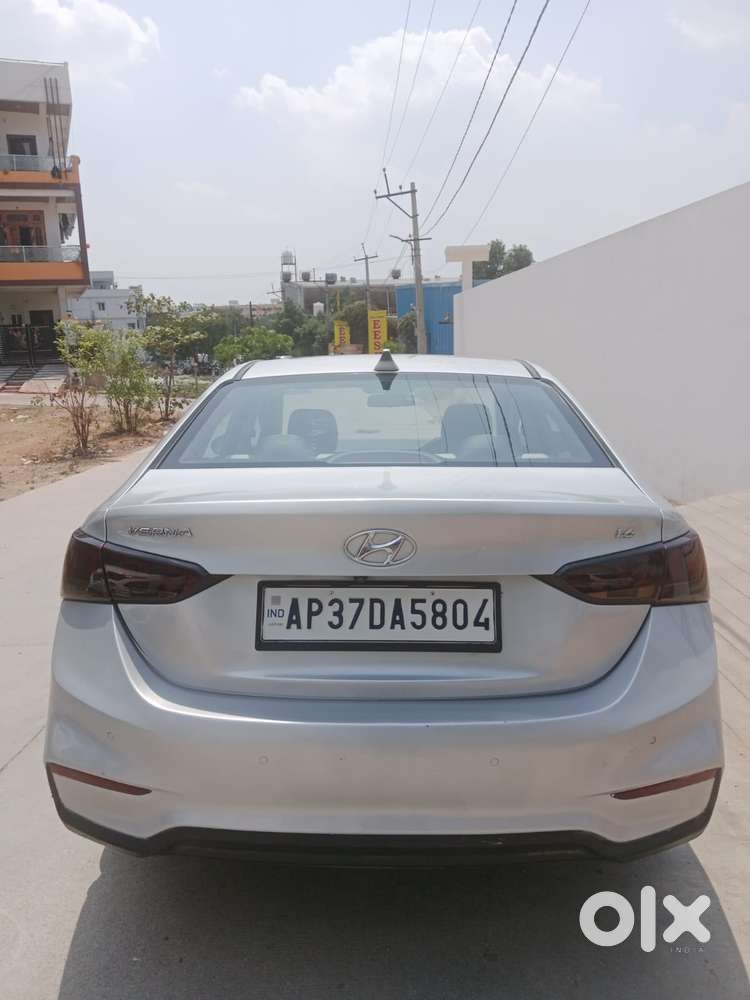 Hyundai Verna 1.6 Vtvt Sx, 2017, Petrol
