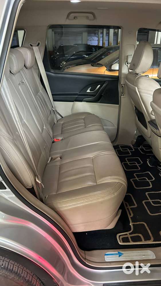 Xuv500 W8 2016 68k Mt Single Owner - Great Condition