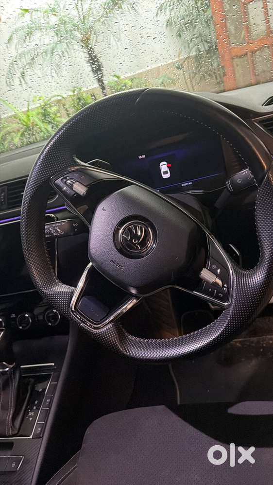 Skoda Superb Petrol 2022