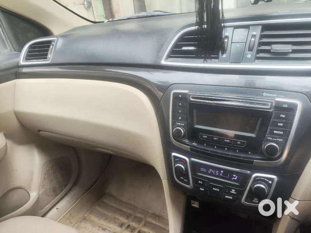 Doctor Individual Single Handed Driven Diesel Hybrid Car