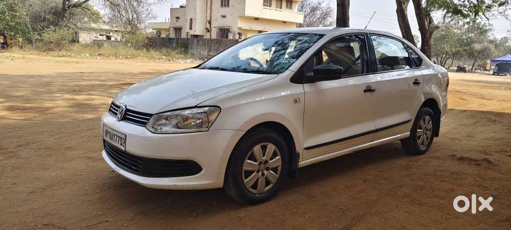 Volkswagen Vento 2010-2013 Petrol Trendline, 2011, Petrol