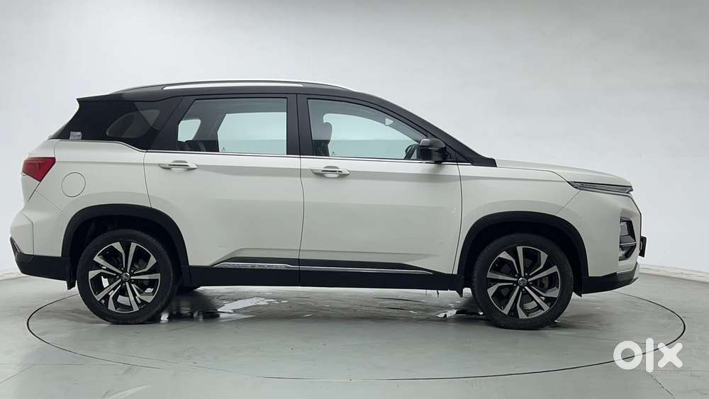 Mg Hector Plus Savvy Pro 1.5 Turbo Petrol Cvt 7 Str Dual Tone, 2023,..