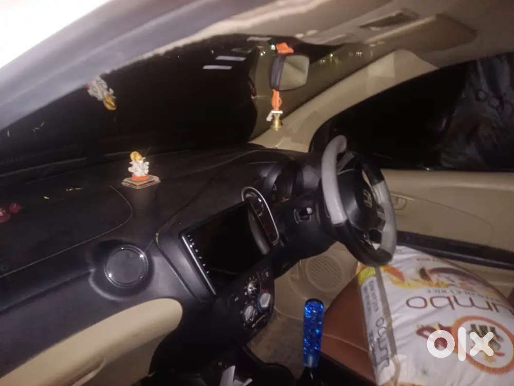 Honda Mobilio 2015 Petrol 139000 Km Driven Slightly Negotiable