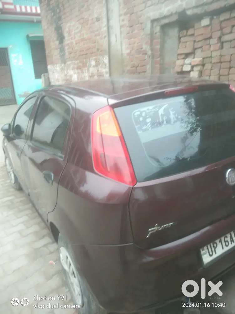Fiat Punto 2011 Petrol 125000 Km Driven