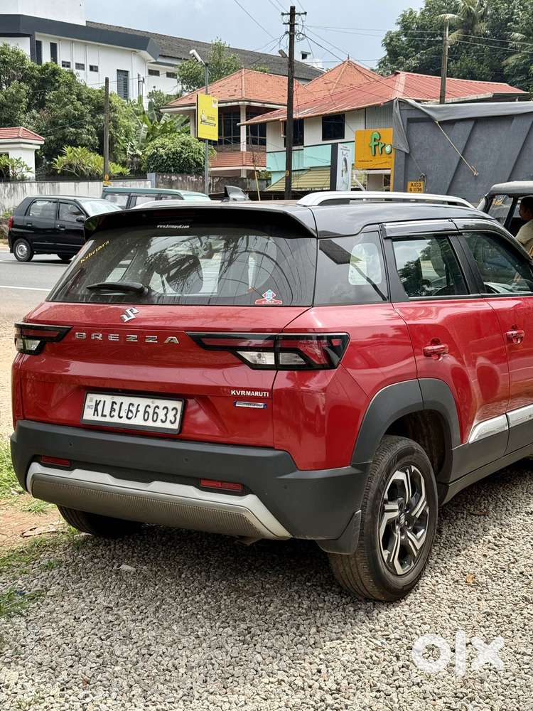 Maruti Suzuki Brezza 1.5 Zxi Plus Smart Hybrid Dual Tone, 2023, Petr..