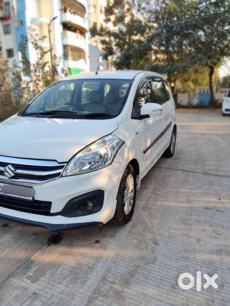 Maruti Suzuki Ertiga Vxi At Petrol, 2018, Petrol