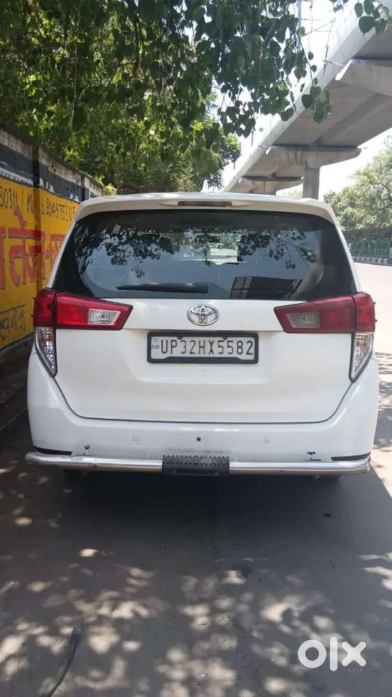 Toyota Innova Crysta 2017 Diesel Well Maintained
