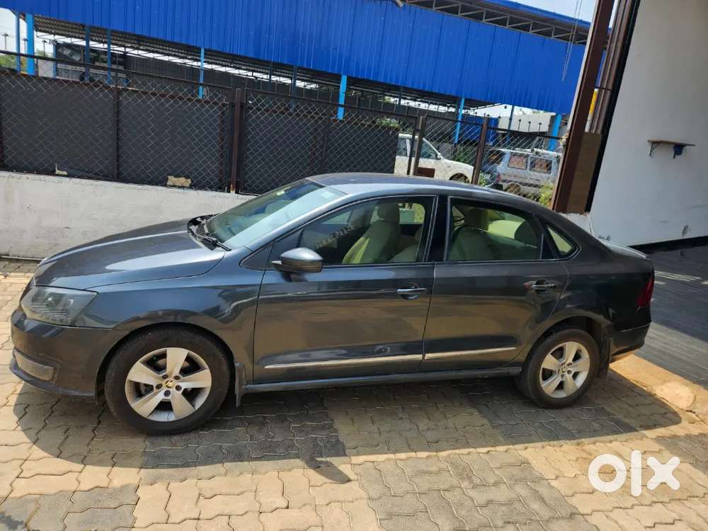 Skoda Rapid 2017 Diesel 122000 Km Driven Clean Condition