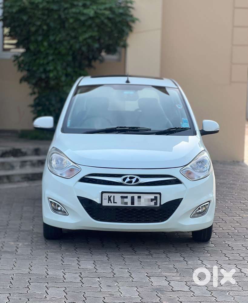 Hyundai I10 Asta Sunroof At, 2013, Petrol