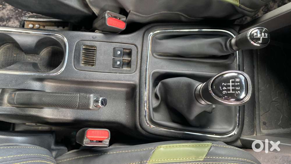 Mahindra Thar Lx Hard Top Petrol Mt 4wd, 2021, Petrol