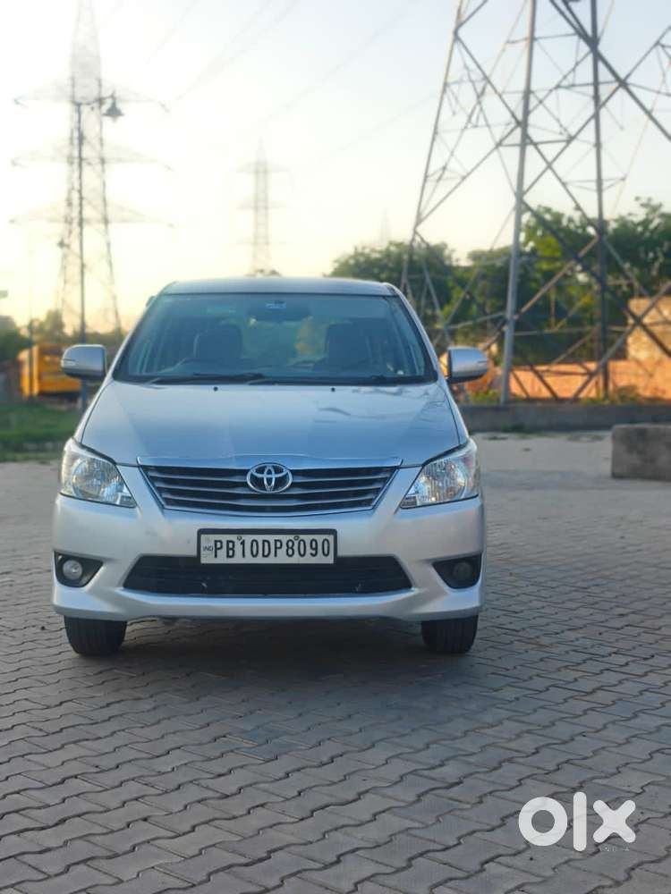 Toyota Innova 2.5 V 7 Str, 2012, Diesel
