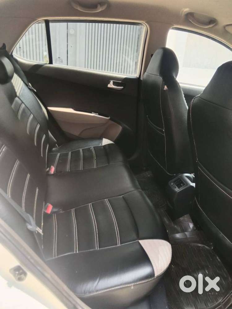 Hyundai Grand I10 Asta Option, 2017, Petrol