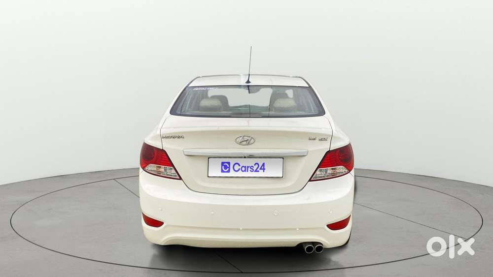 Hyundai Verna Fluidic 1.6 Vtvt Sx, 2013, Petrol