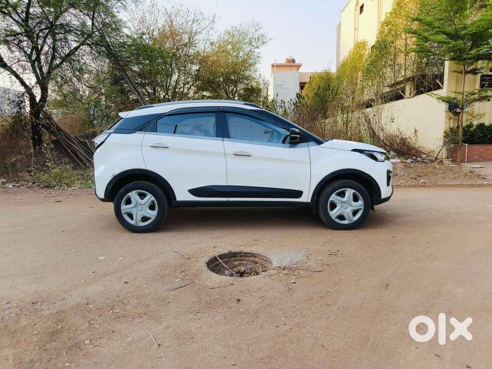 Tata Nexon, 2021, Petrol