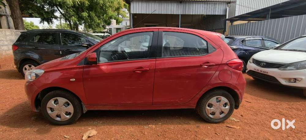Tata Tiago 1.2 Revotron Xt (o), 2016, Petrol