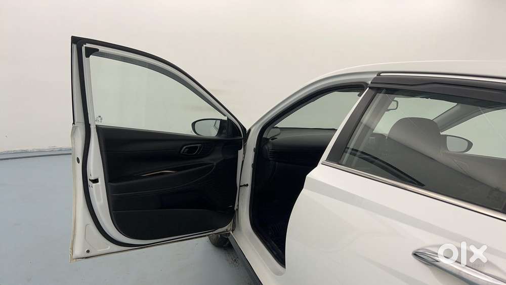 Hyundai New I20 1.2 Asta (o) Mt, 2022, Petrol