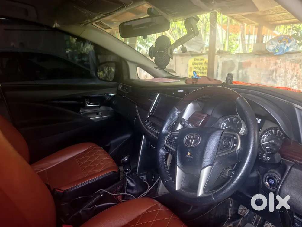 Toyota Innova Crysta 2022 Diesel MT