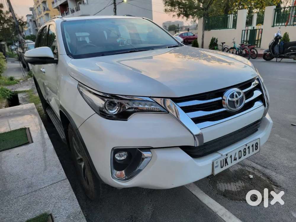 Toyota Fortuner 4x4 Automatic Diesel Well Maintained