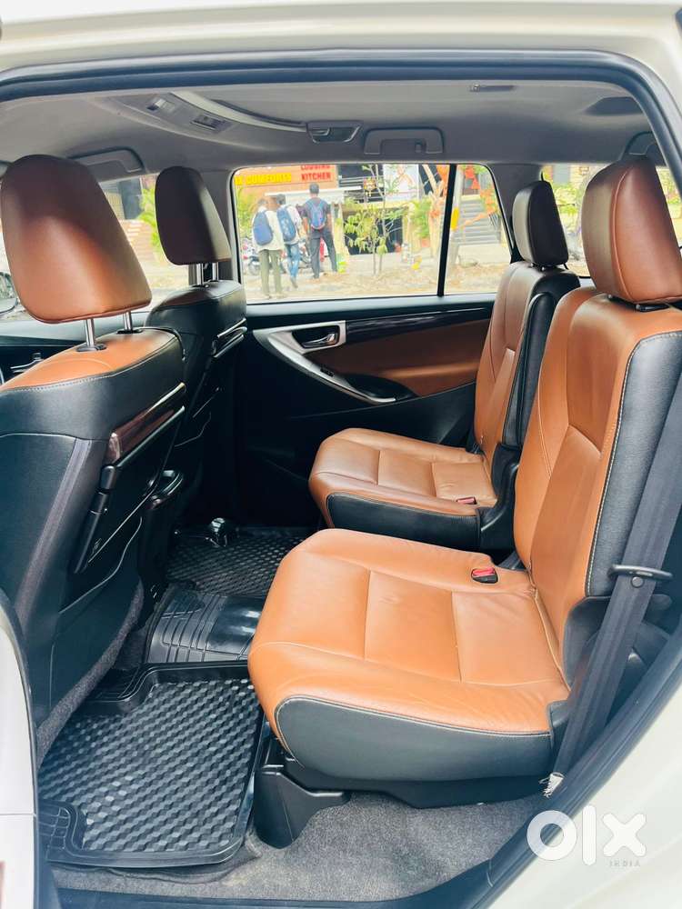 Toyota Innova Crysta 2.8z Automatic, 2017, Diesel