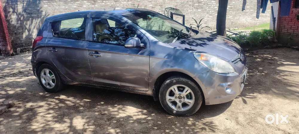 Hyundai I20 2011 Cng & Hybrids Well Maintained