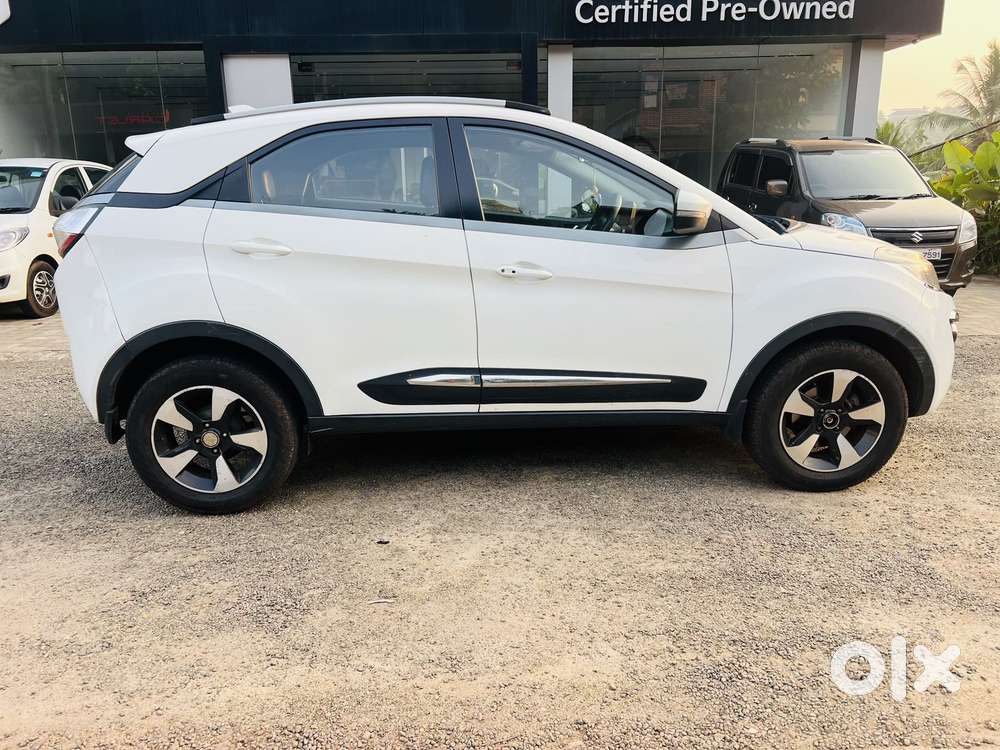Tata Nexon 1.2 Revotron Xz Plus, 2017, Petrol