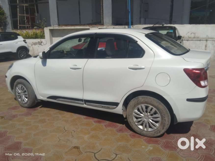 Maruti Suzuki Dzire 1.2 Vxi, 2024, Petrol
