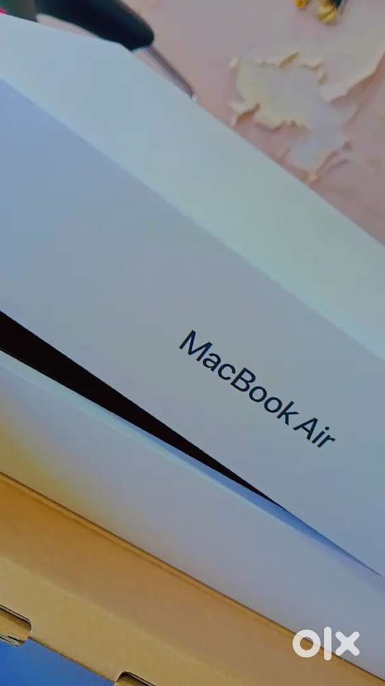 Macbook Air M5 [Midnight]16/512 Apple Care+ 3years