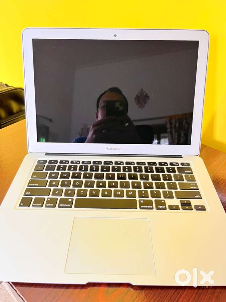 Macbook Air 8/128Gb, 2017 model selling in excellent condition