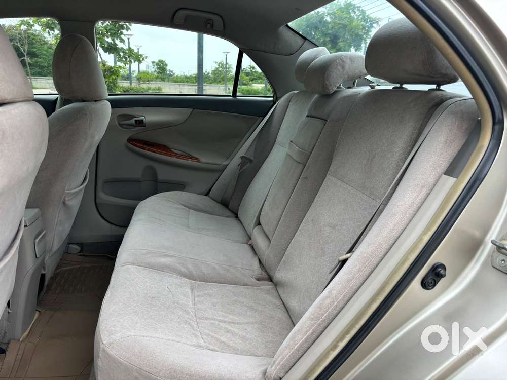 Toyota Corolla Altis 1.8 G Cng, 2010, Cng & Hybrids