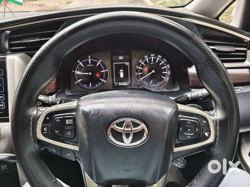 Toyota Innova Crysta 2.4 Z 7 Str, 2016, Diesel