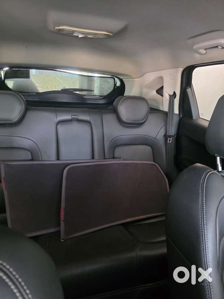 Tata Harrier Top Model  2019-20  Diesel Manual  Black  No Accident