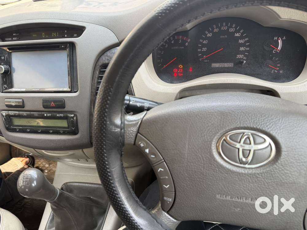 Toyota Innova 2.5 V 7 Str, 2011, Diesel