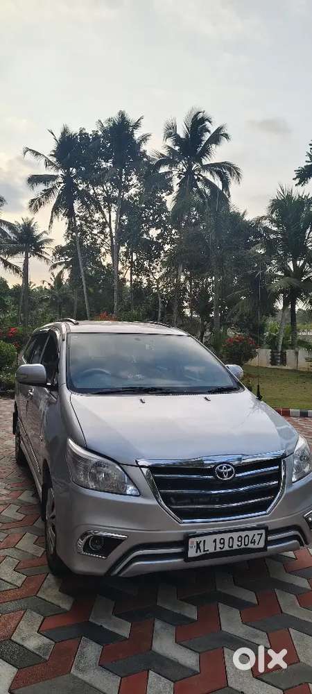 Toyota Innova 2012 Diesel Well Maintained