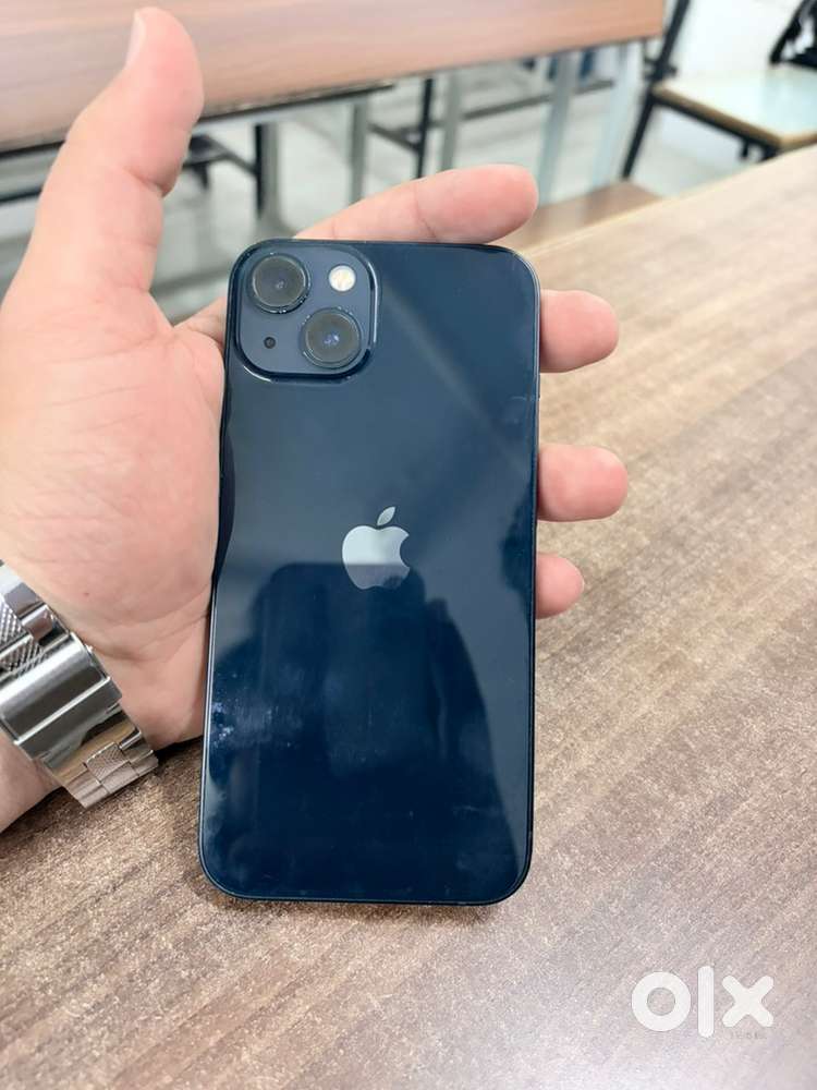 It is iphone 13,256gb with no damage, no system and never hangs ...