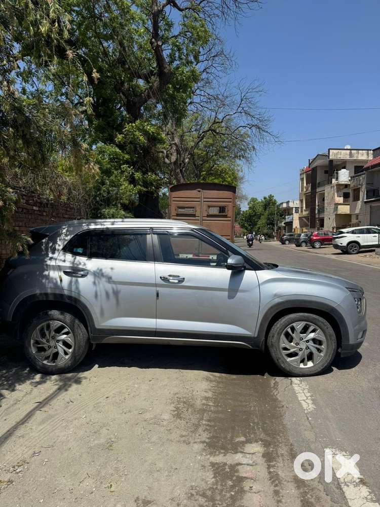 Creta Sx Top Model Sunroof Petrol