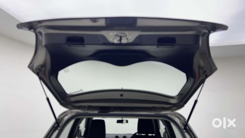 Maruti Suzuki Swift Amt Vvt Vxi, 2018, Petrol