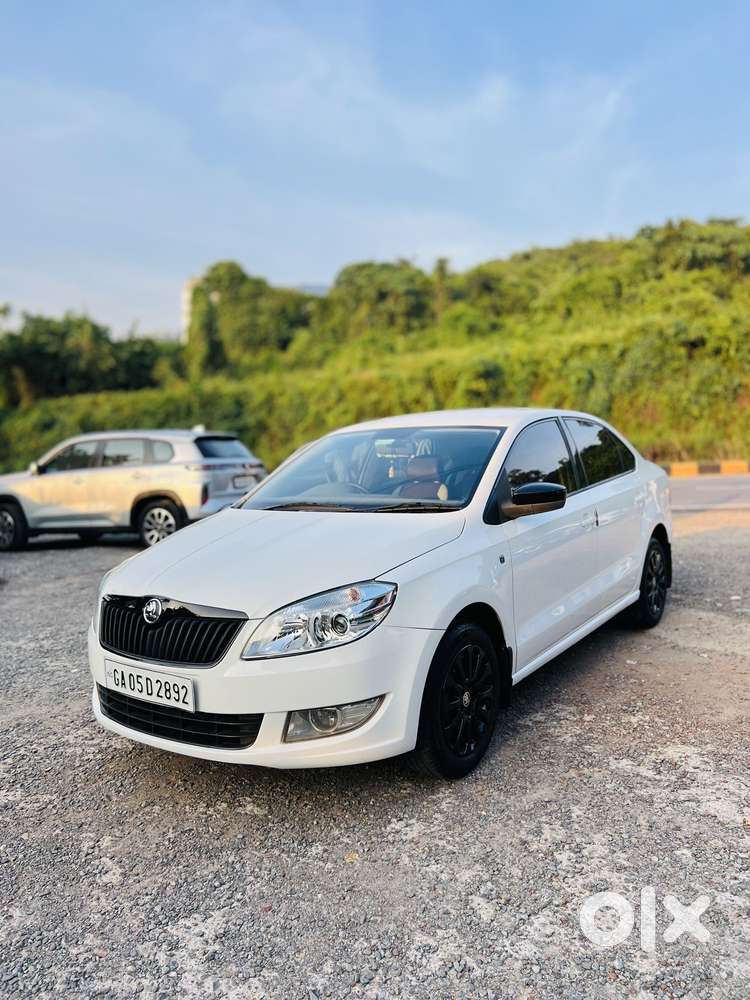 Skoda Rapid 1.6 Mpi Elegance, 2015, Petrol