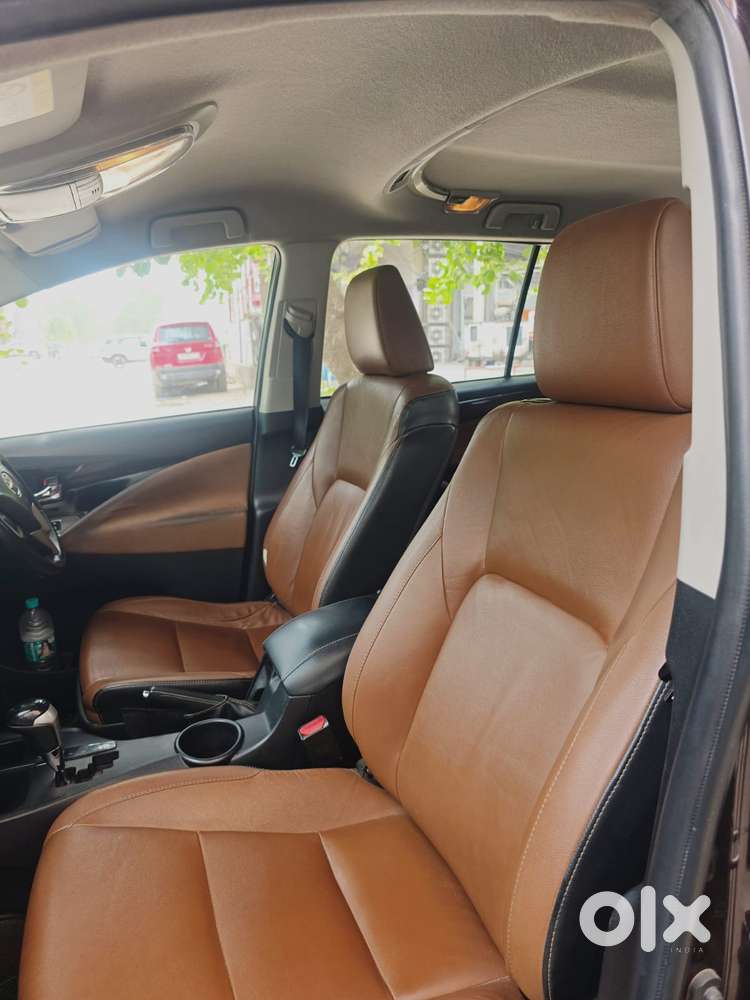 Toyota Innova Crysta 2.8z Automatic, 2017, Diesel