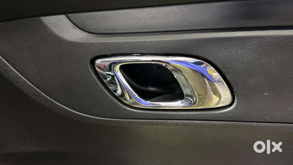Renault Kwid 2019-ongoing 1.0 Rxt Amt (o), 2019, Petrol