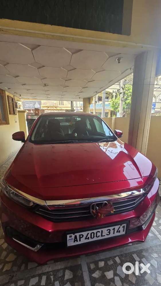 2024 Honda Amaze Vx Cvt (top)  7-year Warranty