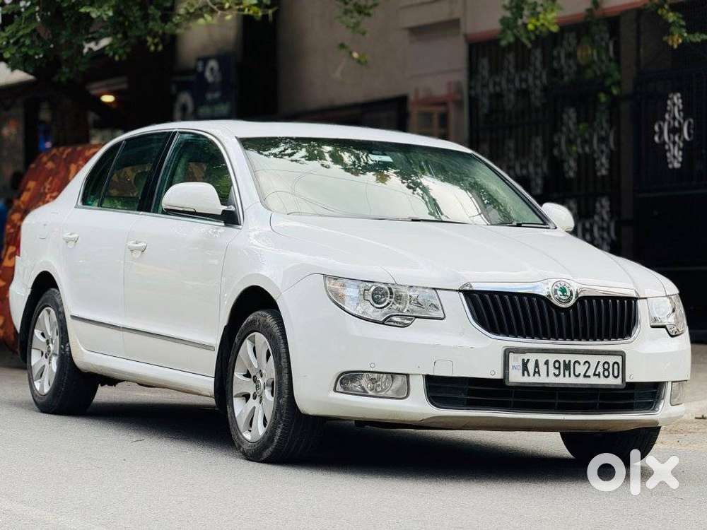 Skoda Superb Elegance 1.8 Tsi Mt, 2012, Petrol