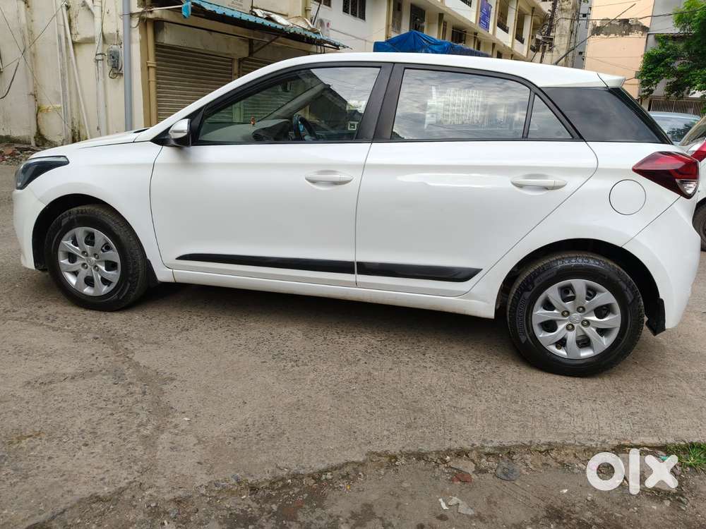 Hyundai Elite I20 Sportz (o) 1.2, 2016, Petrol