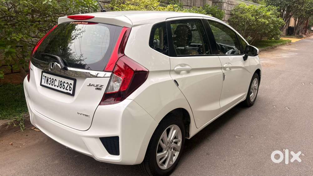 Honda Jazz V Mt Privilege, 2017, Petrol