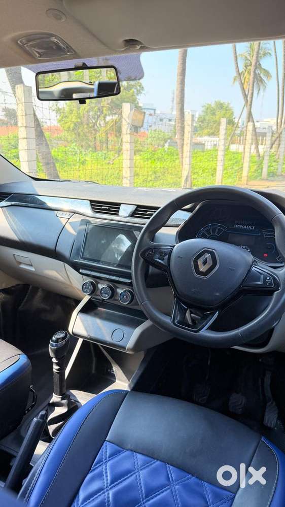 Renault Triber Rxt, 2022, Petrol