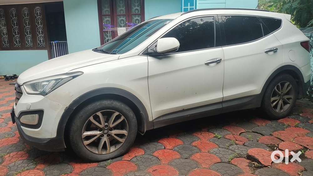 Hyundai Santa Fe 2016 Diesel Well Maintained