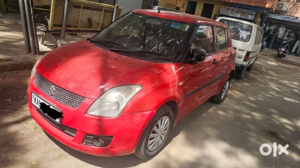 Maruti Suzuki Swift 2011 Petrol Manual